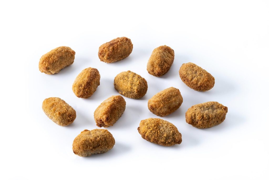 Image de croquettes pour chat sans céréales, adaptées aux besoins digestifs